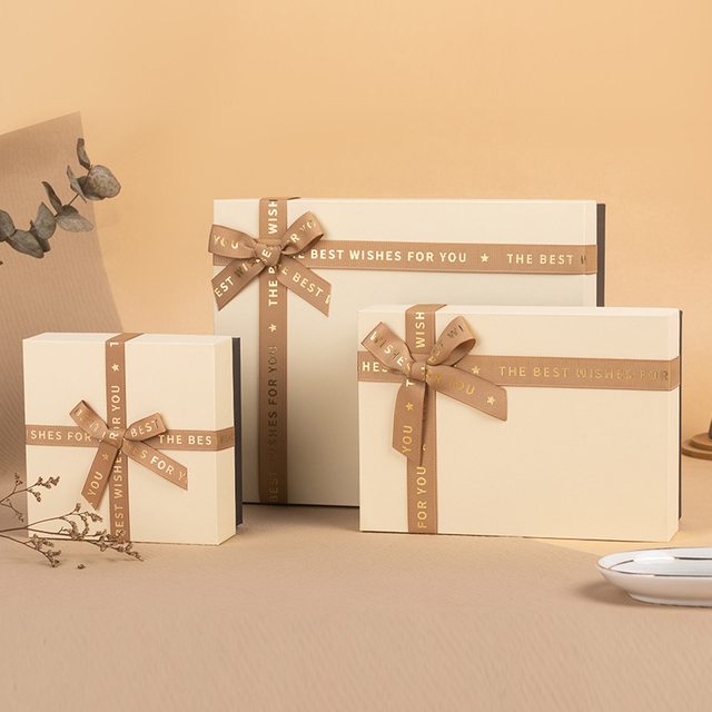 Bow Thanksgiving gift box