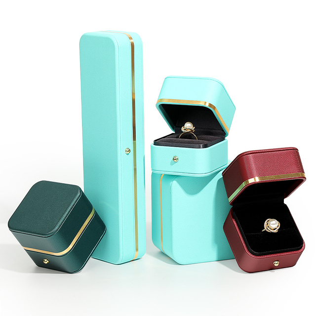 Rounded Corners Gold Rim Jewelry Box