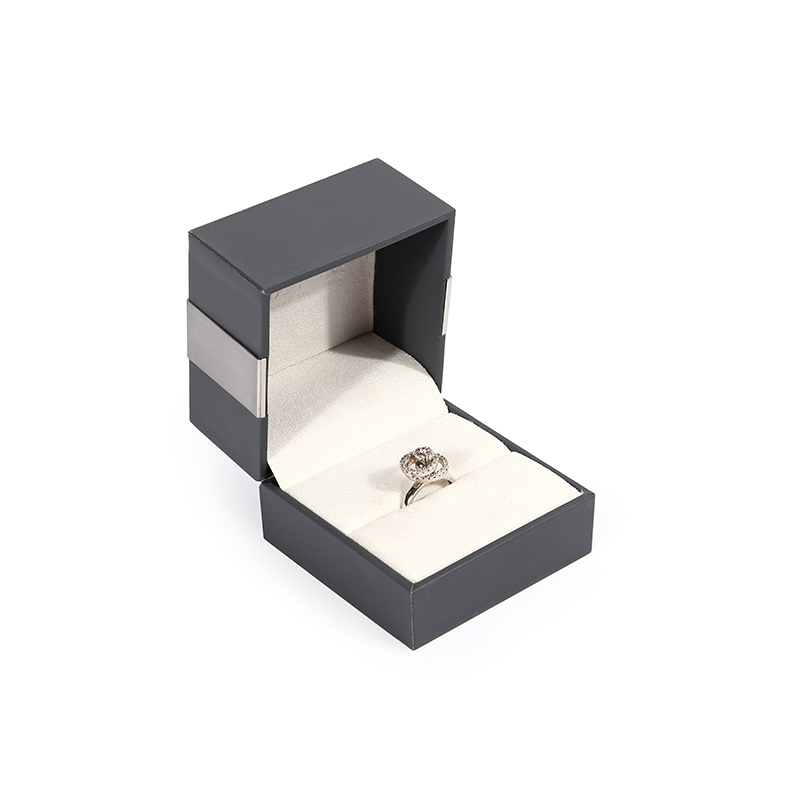 Luxury Clamshell Jewelry Box