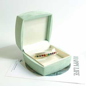 Simple Rounded Corner Jewelry Box