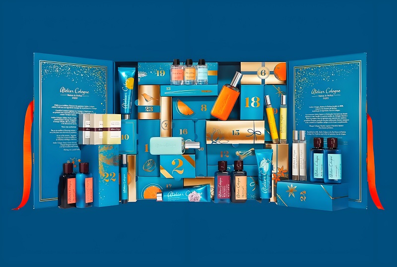 Christmas cosmetics gift box.jpg