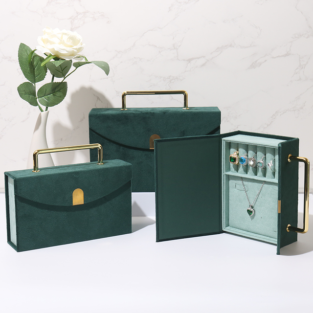 Portable Velvet Jewelry Storage Box