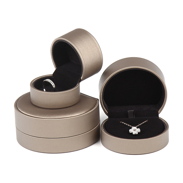 Luxurious Cylindrical Jewelry Box