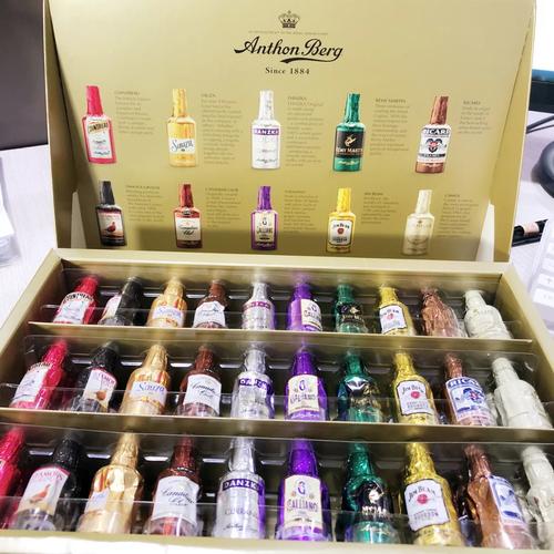 Mini wine boxes.jpeg