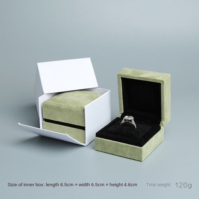 Fresh Green Velvet Jewelry Box