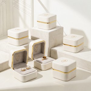 Gold-plated Leather Ring Box
